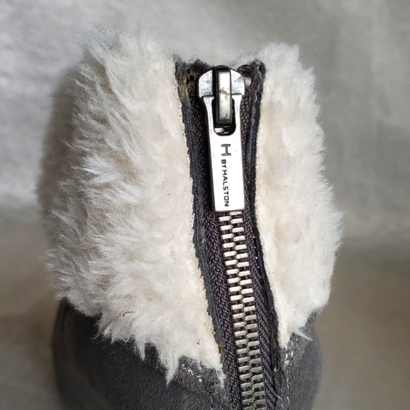 H for Halston Grey Suede Leather Faux Fur Heeled Ankle Boots SIZE: 8.5 - Picture 7 of 11